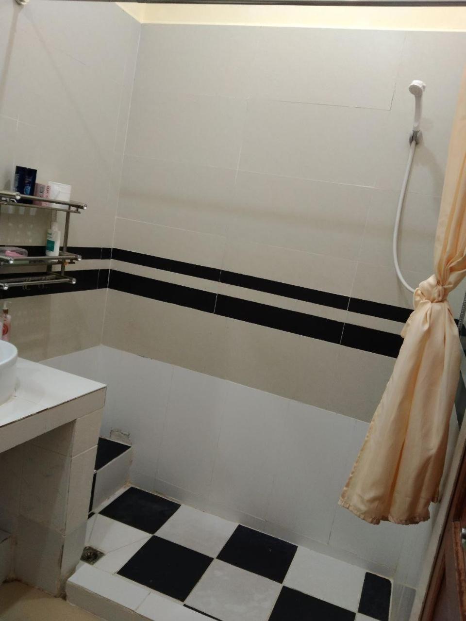 Room 12 - Studio In A Villa 5Mn Walk From The Royal Palace With Swimming Pool Пном Пен Екстериор снимка